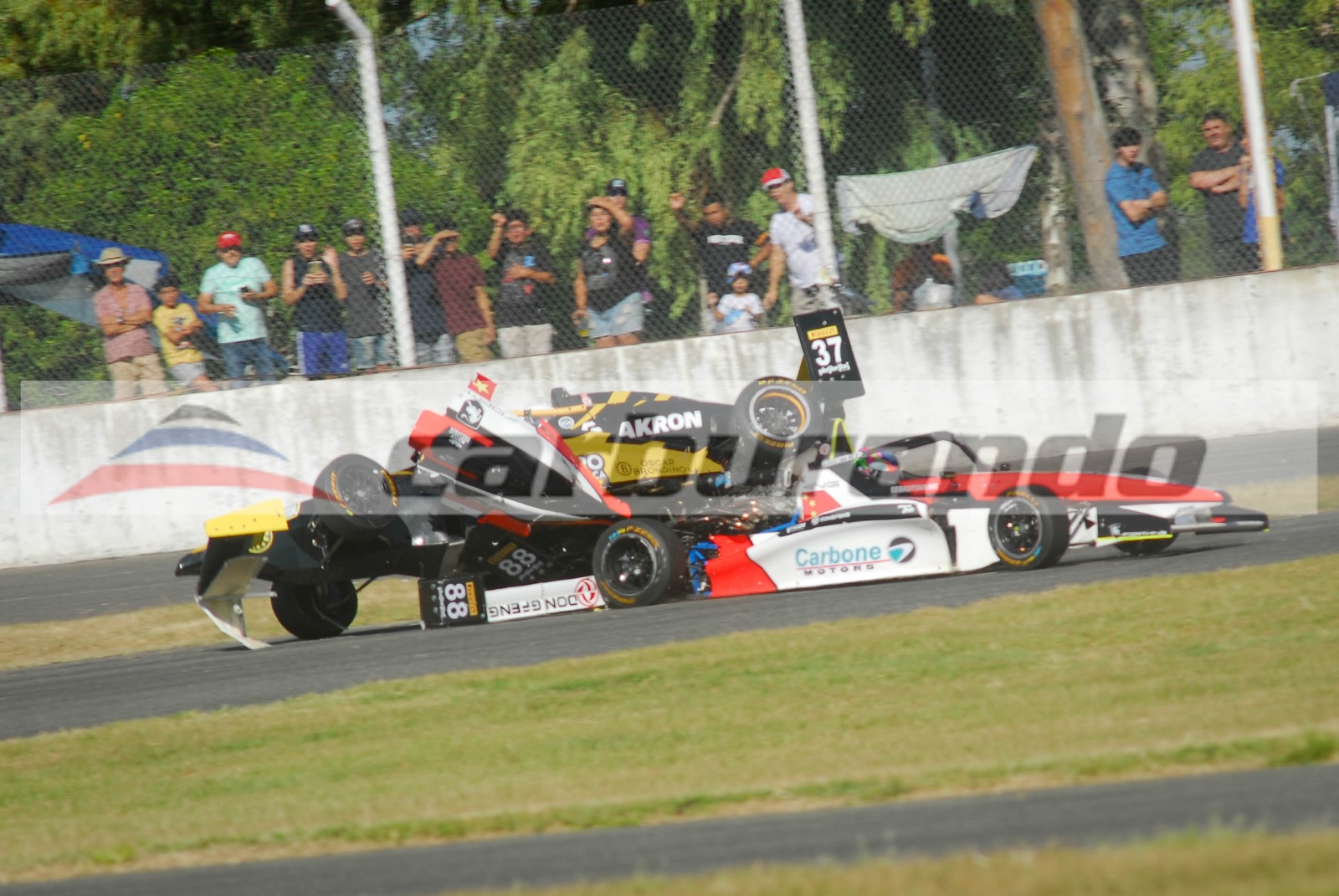 Imágenes exclusivas del accidente de la Fórmula Nacional: WhatsApp Image 2023-03-19 at 10.42.03.jpeg